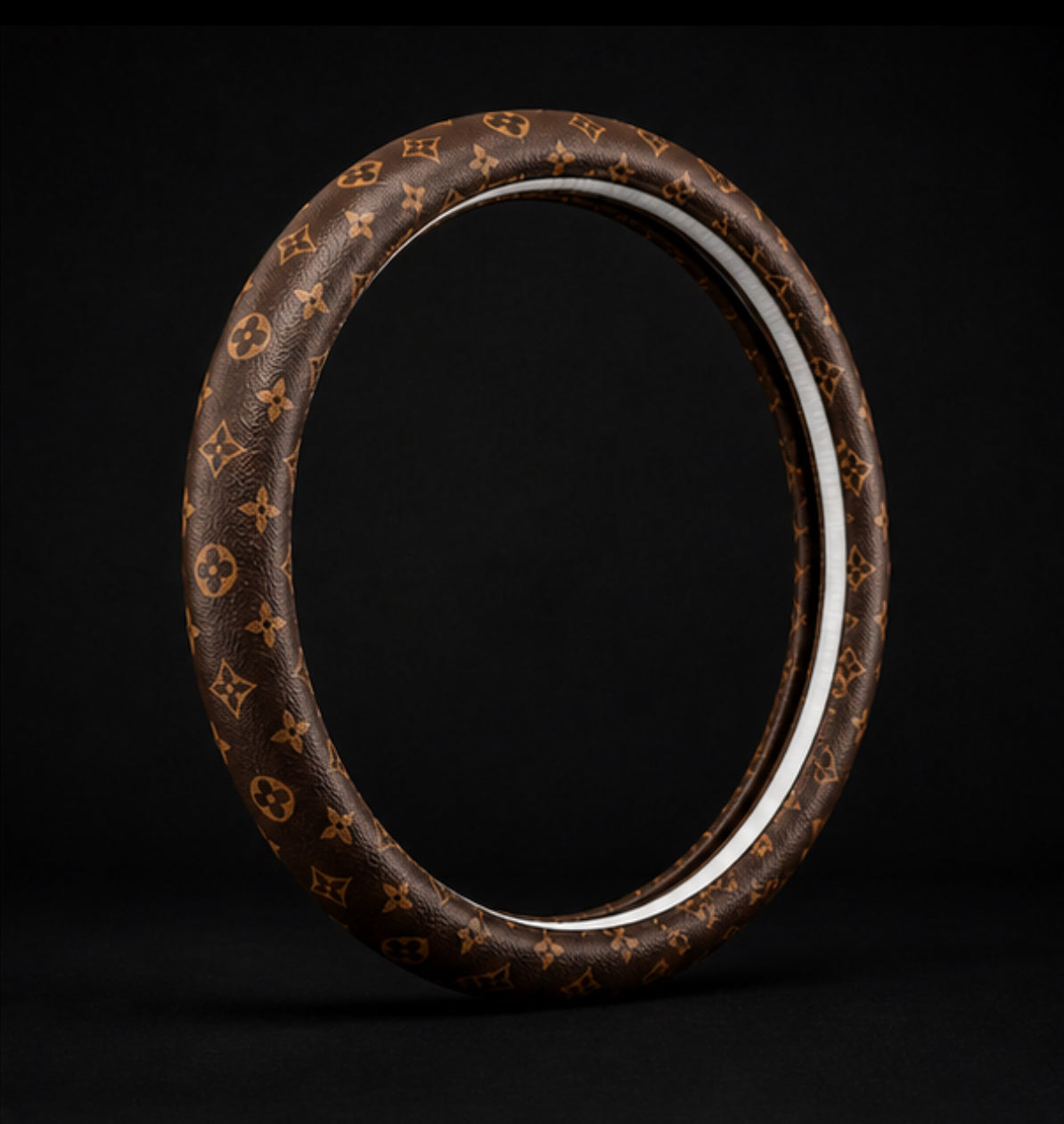 ST™ Steering Wheel Cover
