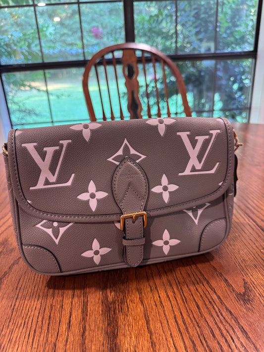 ST Purse